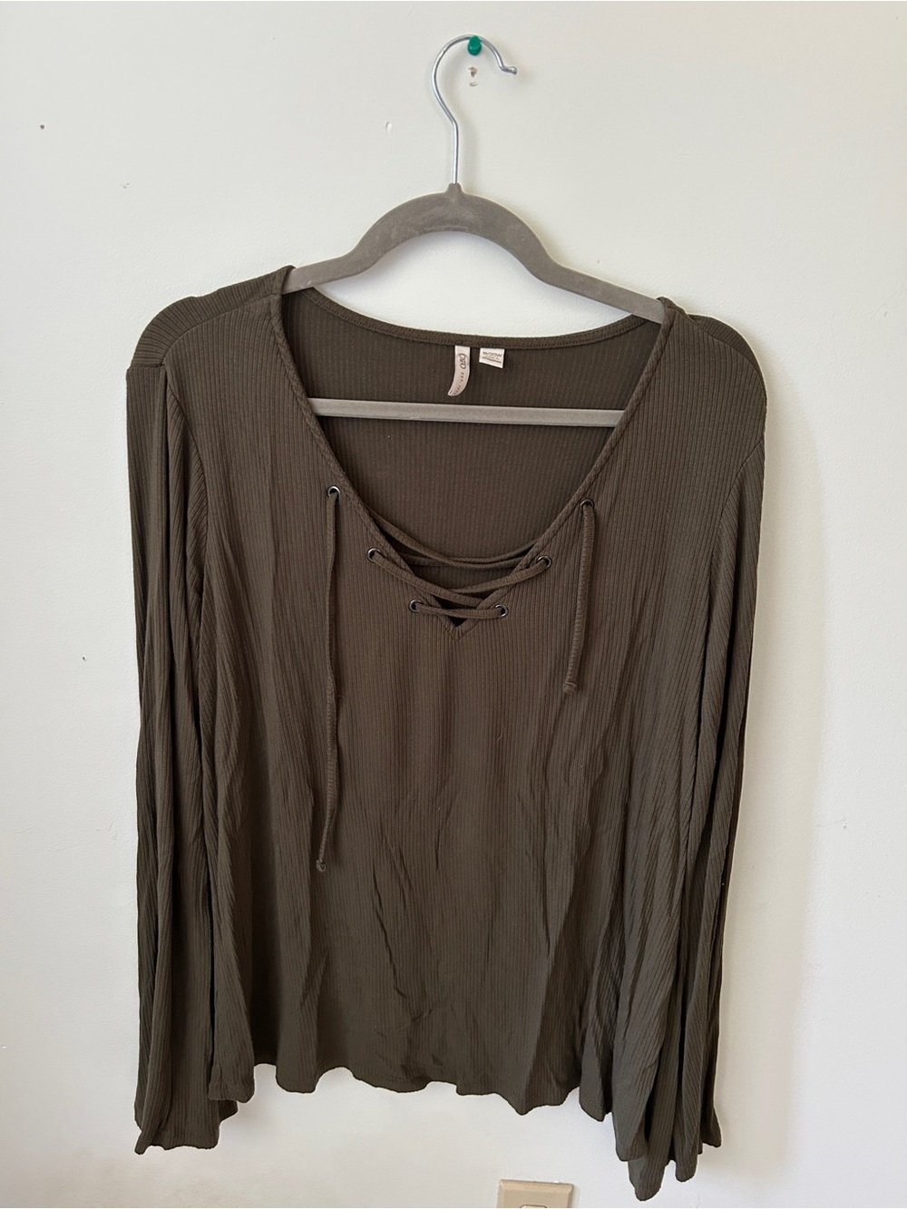 Cato Olive Ribbed Lace-Up V-Neck Long Sleeve Top